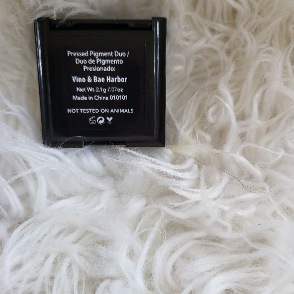 Shania B Miami Eyeshadow Duo New In Package - Picture 2 of 3